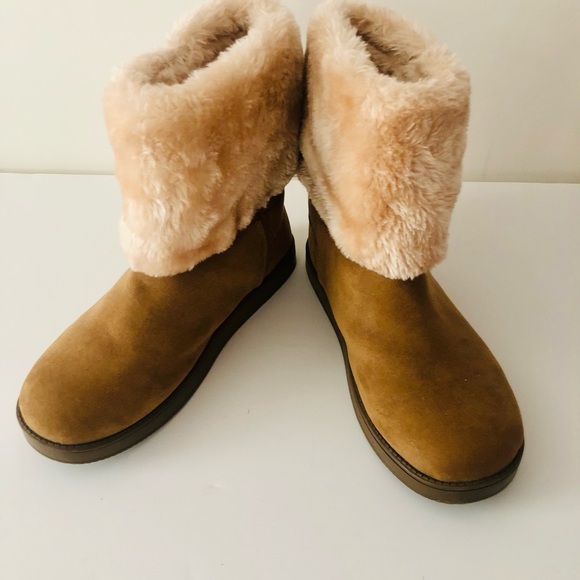 Tan Faux Fur Boots - Picture 4 of 9